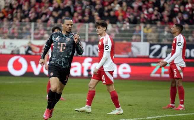 Bayern Munich Tertahan, Bundesliga Makin Panas