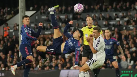 Tendangan Mati Penentu di Craven Cottage, Trossard Bawa Arsenal Kembali ke Puncak