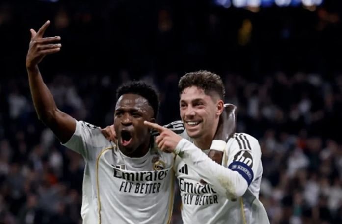 Malam Gila di Bernabéu: Hattrick Valverde Membungkam Manchester City 3-0