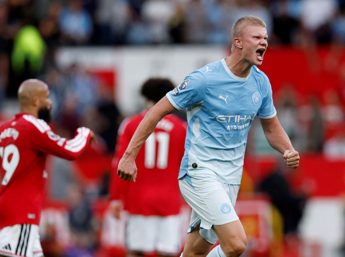 Manchester City Menang Dramatis atas United Meski Bermain dengan 10 Orang, Haaland Jadi Penentu